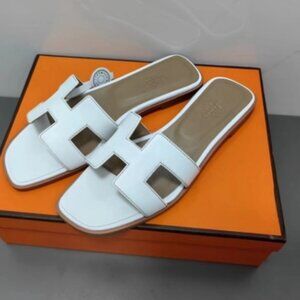 Hermès Oran White Slippers | Classic H Buckle | Minimalist and Versatile